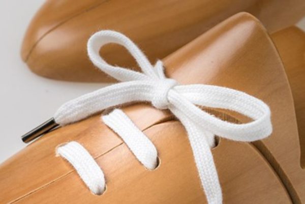 Lacci Piatti in Cotone Bianco